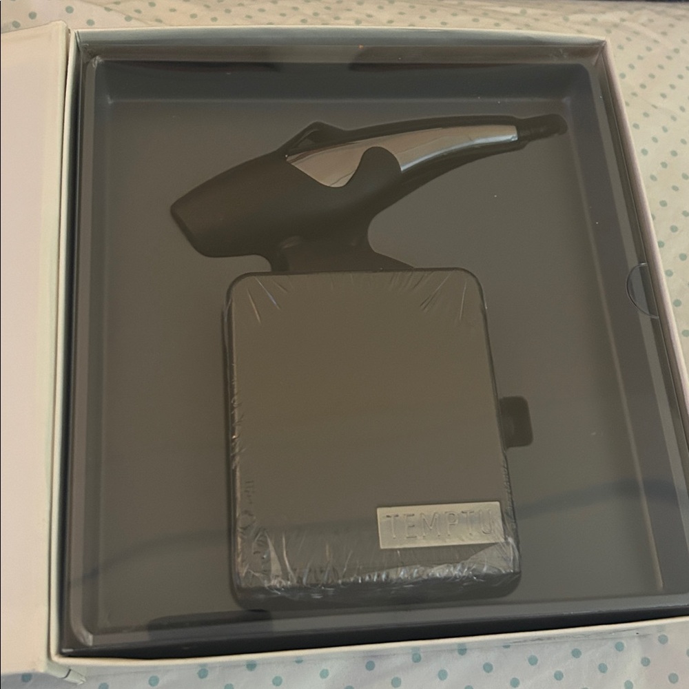 TEMPTU airbrush makeup system NEW IN BOX